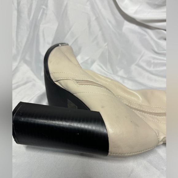 Public Desire Liberty Square Toe Heeled Bootie in Off White Size 9 - Picture 11 of 16